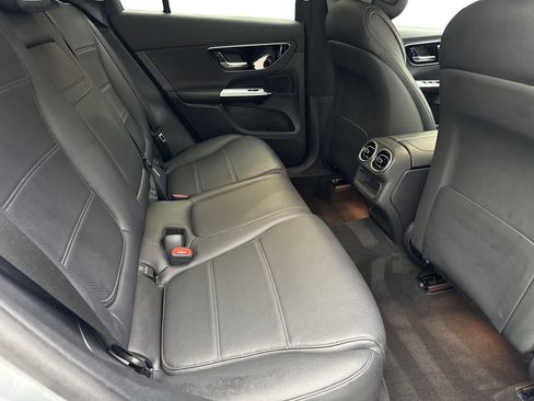 Used 2023 Mercedes-Benz GLC 300 4MATIC image 38