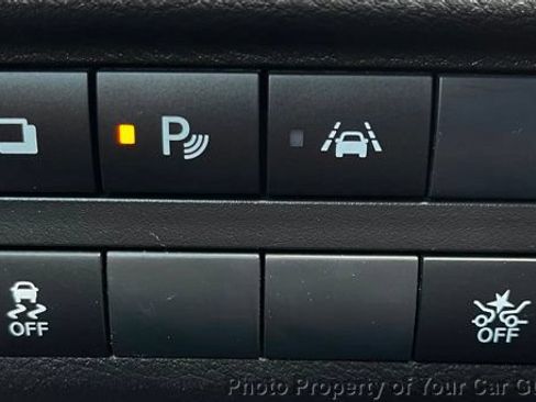 Used 2024 Nissan Versa S w/ Trunk Package FWD image 27