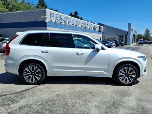 Used 2020 Volvo XC90 T5 Momentum w/ Protection Package Premier AWD/4WD image 2