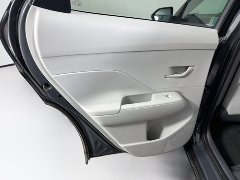 Used 2025 Hyundai Kona SEL FWD image 27