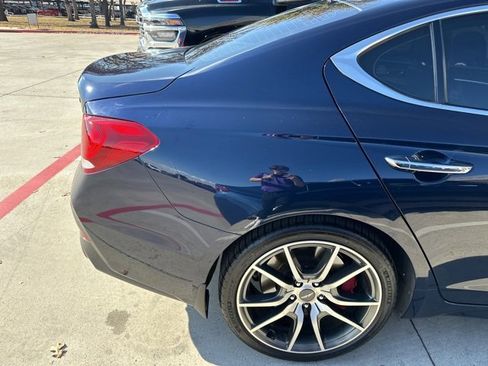 Used 2019 Genesis G70 3.3T Advanced w/ Elite Package image 8