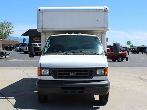 Used 2007 Ford E-450 and Econoline 450 RWD image 3