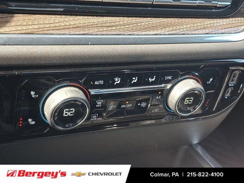 Used 2023 Chevrolet Silverado 1500 RST AWD/4WD image 18