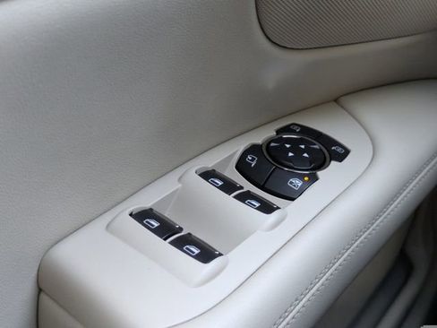 Used 2018 Lincoln MKZ Reserve image 25