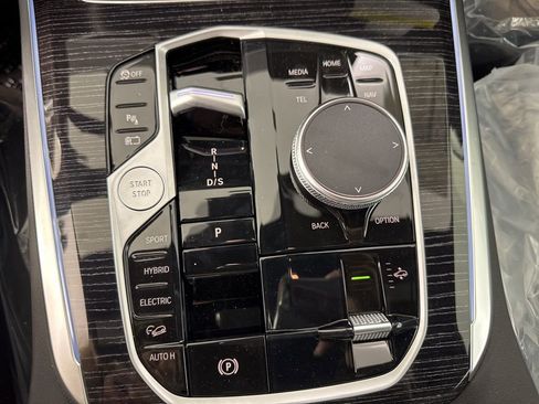 New 2026 BMW X5 xDrive50e AWD/4WD image 18