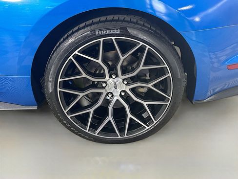 Used 2019 Ford Mustang GT w/ Equipment Group 301A RWD image 35