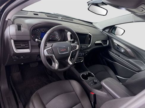 Used 2023 GMC Terrain SLE w/ Driver Convenience Package FWD image 3