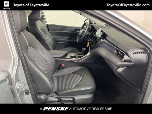 Used 2024 Toyota Camry SE image 8