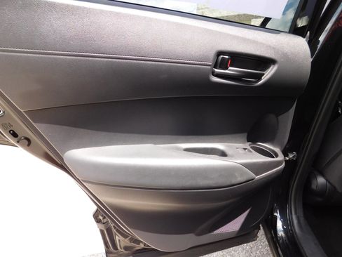 Used 2022 Toyota Corolla Cross LE FWD image 11
