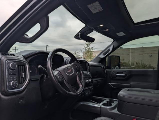 Used 2021 GMC Sierra 2500 AT4 w/ AT4 Premium Plus Package AWD/4WD image 3