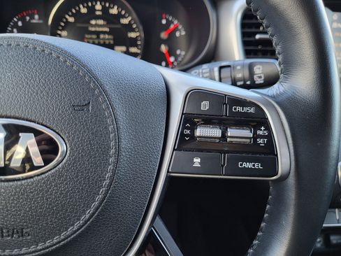 Used 2019 Kia Sorento EX image 22