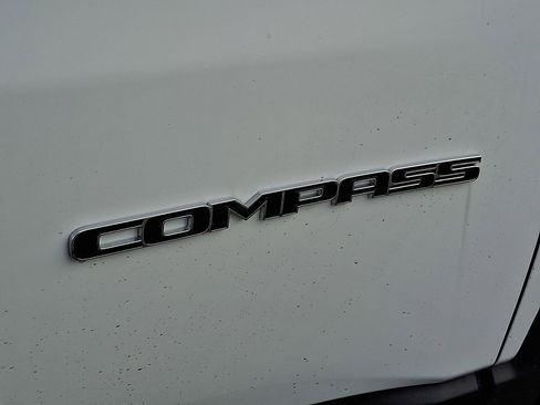 New 2026 Jeep Compass Limited image 13