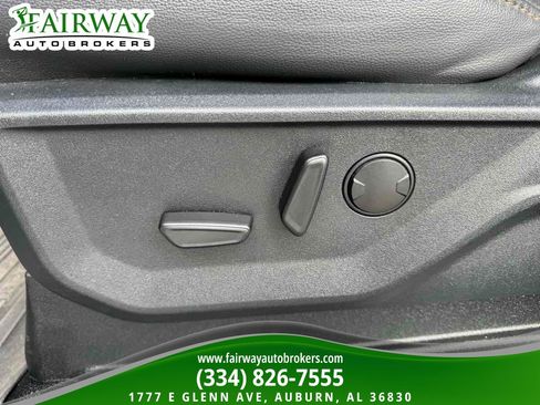 Used 2025 Ford F250 Lariat AWD/4WD image 16