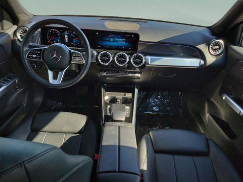 Certified 2022 Mercedes-Benz GLB 250 image 16