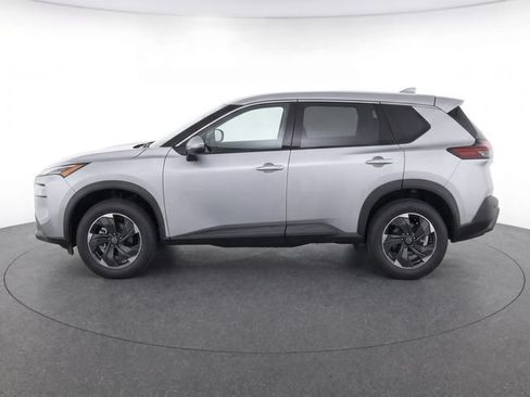 Used 2024 Nissan Rogue SV FWD image 4