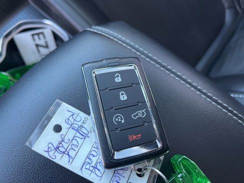 Used 2024 Jeep Grand Cherokee Altitude image 31