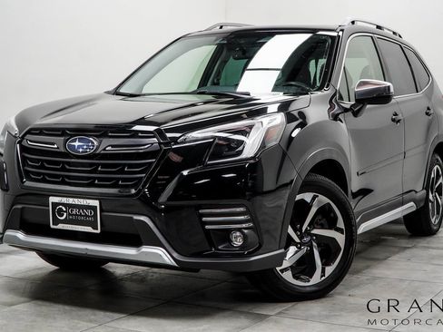 Used 2022 Subaru Forester Touring image 1