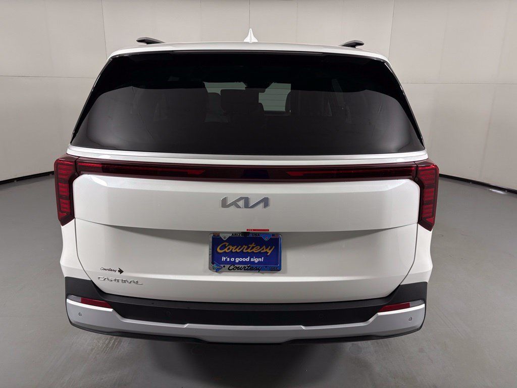 New 2026 Kia Carnival EX FWD image 7