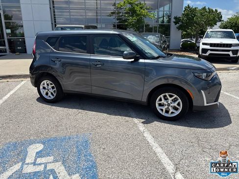 Used 2024 Kia Soul LX w/ Option Group 015 FWD image 31