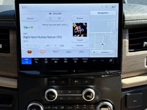 Used 2024 Ford Expedition Limited image 12