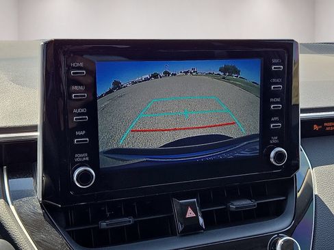 Used 2020 Toyota Corolla LE FWD image 28