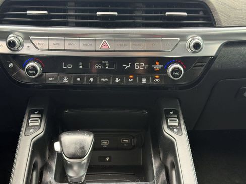 Used 2022 Kia Telluride EX w/ Towing Package AWD/4WD image 26