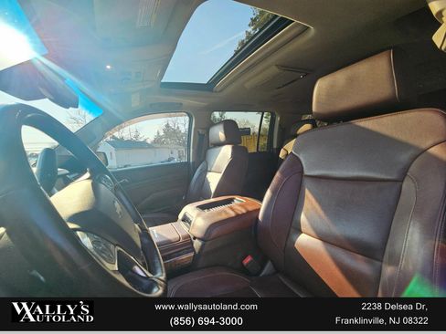 Used 2017 Chevrolet Suburban Premier image 38