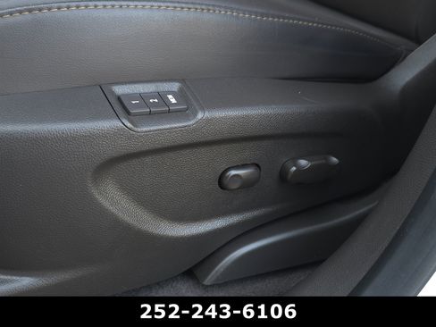Used 2015 Buick Encore Leather FWD image 11