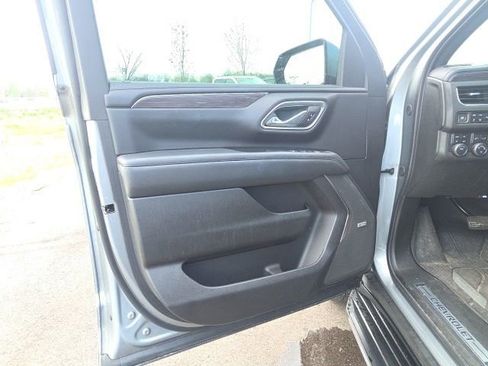 Used 2023 Chevrolet Tahoe LT w/ LT Signature Plus Package AWD/4WD image 25
