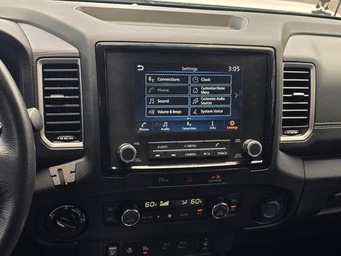 Certified 2024 Nissan Frontier SV w/ Hardbody Edition AWD/4WD image 18