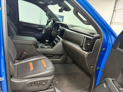 Used 2023 GMC Sierra 1500 AT4 w/ Technology Package AWD/4WD image 54
