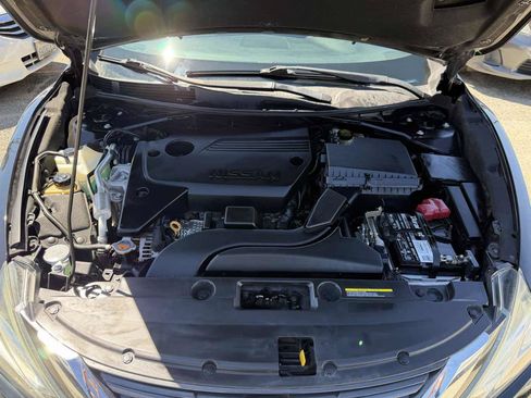 Used 2017 Nissan Altima 2.5 SV FWD image 13