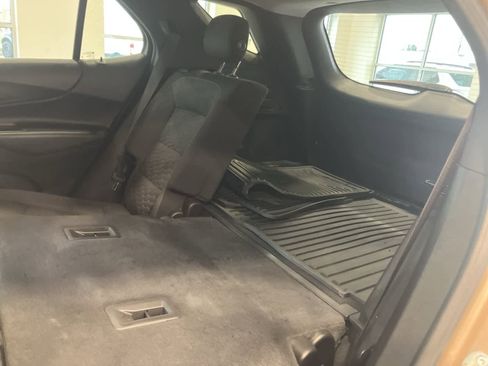 Used 2019 Chevrolet Equinox LT image 25