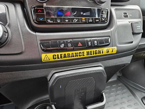Used 2024 RAM ProMaster 3500 FWD image 26