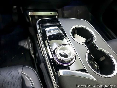 New 2025 Cadillac Lyriq Sport w/ LPO, Floor Liner Package image 19