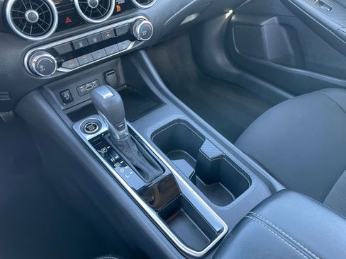 Used 2025 Nissan Sentra SV image 40