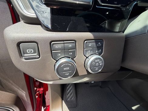 Used 2024 GMC Sierra 1500 SLT w/ SLT Premium Plus Package AWD/4WD image 36