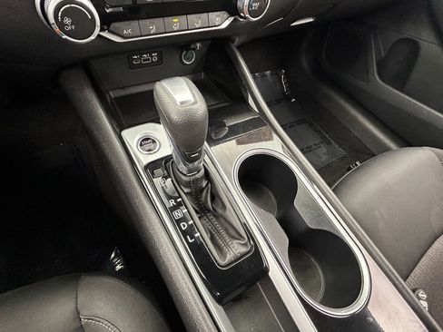 Used 2024 Nissan Altima 2.5 SV image 22