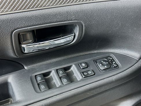 Used 2019 Mitsubishi Outlander SEL image 15