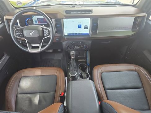 Certified 2022 Ford Bronco Outer Banks w/ Sasquatch Package AWD/4WD image 27