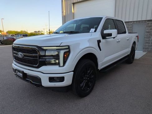 Used 2025 Ford F150 Lariat AWD/4WD image 7