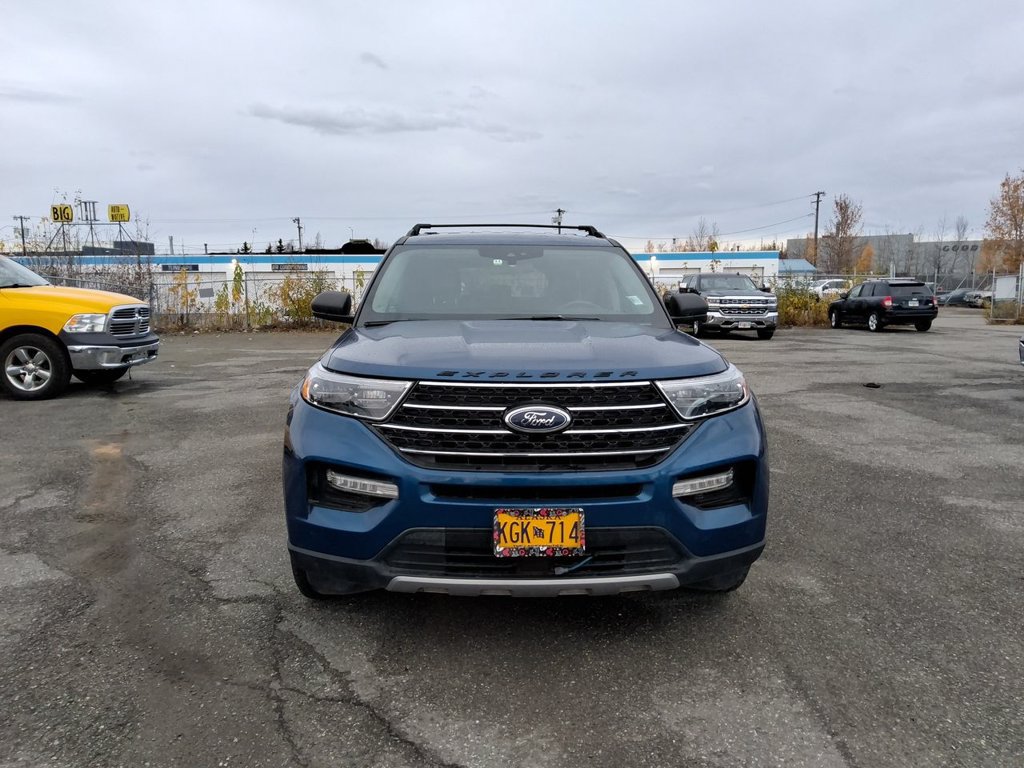 Used 2021 Ford Explorer XLT w/ Equipment Group 202A AWD/4WD image 3
