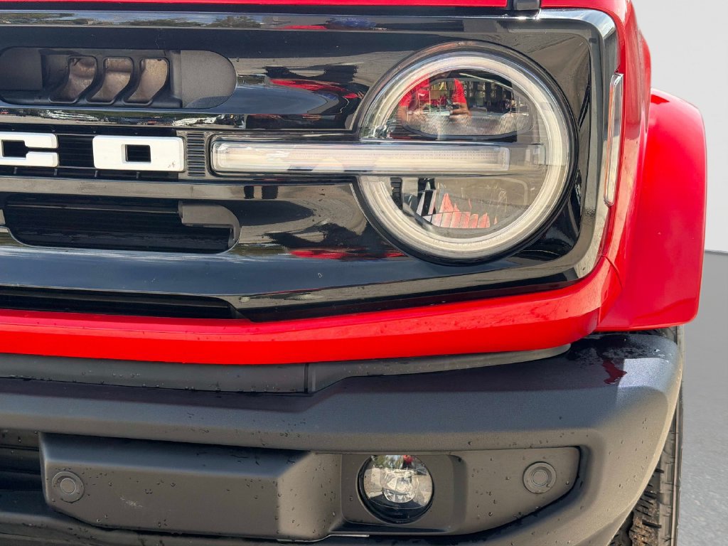 Used 2024 Ford Bronco Outer Banks AWD/4WD image 11