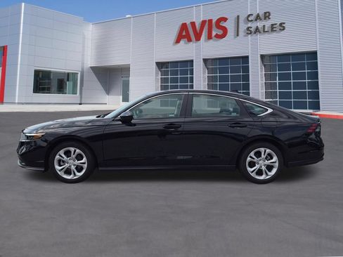Used 2025 Honda Accord LX image 10