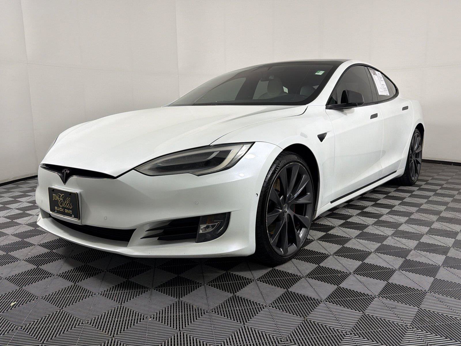 Used 2020 Tesla Model S Performance AWD/4WD image 3