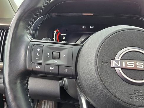 Used 2022 Nissan Pathfinder Platinum image 33