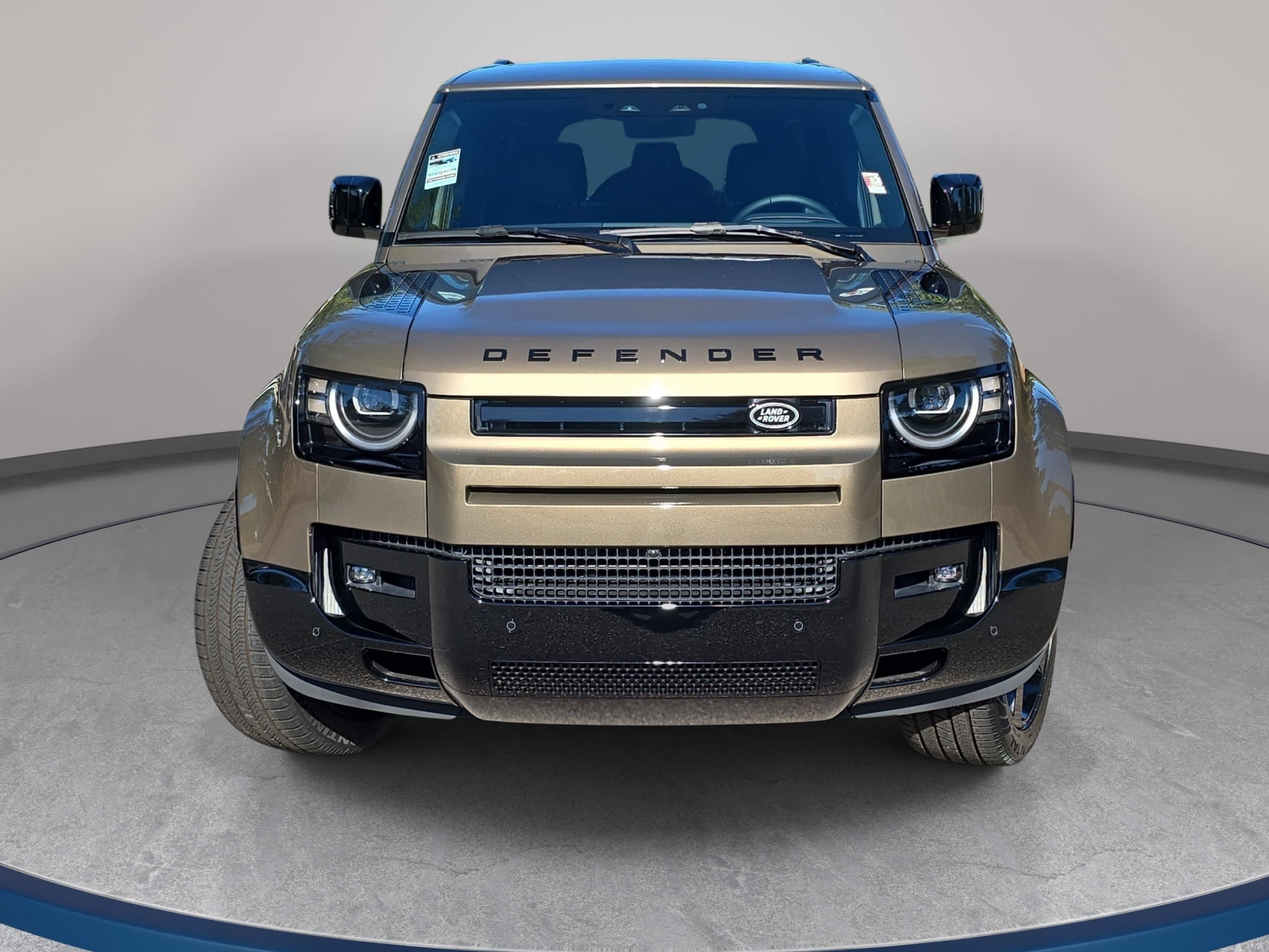 New 2026 Land Rover Defender 110 X-Dynamic SE AWD/4WD image 2