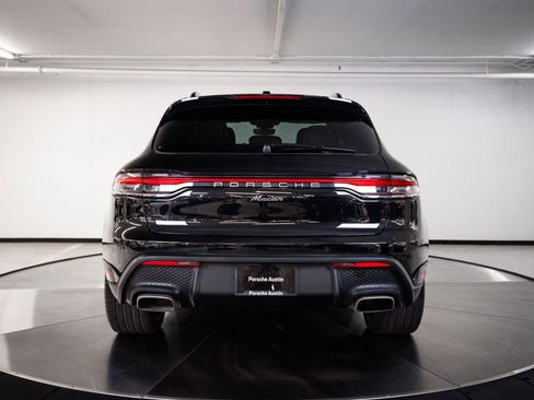 Certified 2026 Porsche Macan AWD/4WD image 5