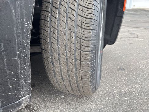 New 2026 Chrysler Voyager LX image 12