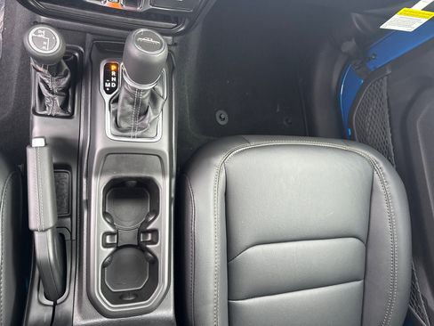 New 2026 Jeep Gladiator Sport image 12